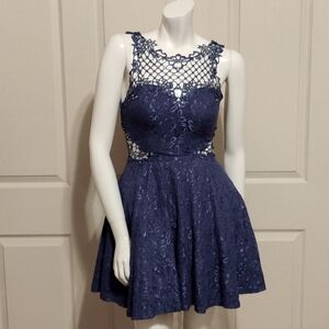 Jodi Kristopher size 3 prom/ evening dress, fully lined, w tulle full underskirt